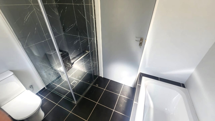 3 Bedroom Property for Sale in Bergzicht Western Cape